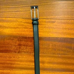 Banana Republic black leather belt S